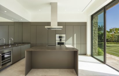 Resale - House - Detached Villa - Casares - Casares Centro