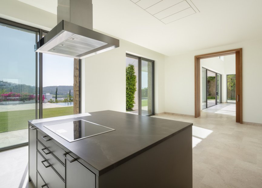 Resale - House - Detached Villa - Casares - Casares Centro