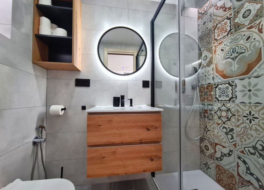 Resale - Apartment - Top Floor Apartment - Estepona - Estepona Centro