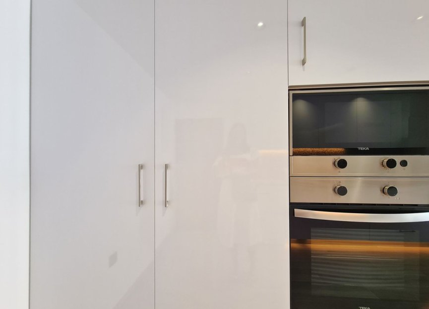 Resale - Apartment - Top Floor Apartment - Estepona - Estepona Centro