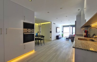 Resale - Apartment - Top Floor Apartment - Estepona - Estepona Centro