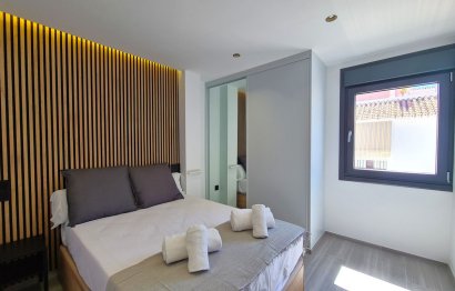 Resale - Apartment - Top Floor Apartment - Estepona - Estepona Centro