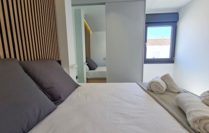 Resale - Apartment - Top Floor Apartment - Estepona - Estepona Centro