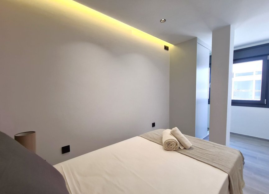 Resale - Apartment - Top Floor Apartment - Estepona - Estepona Centro