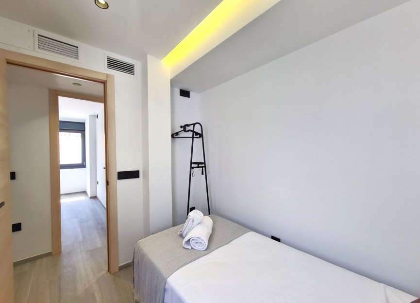 Resale - Apartment - Top Floor Apartment - Estepona - Estepona Centro