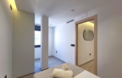 Resale - Apartment - Top Floor Apartment - Estepona - Estepona Centro