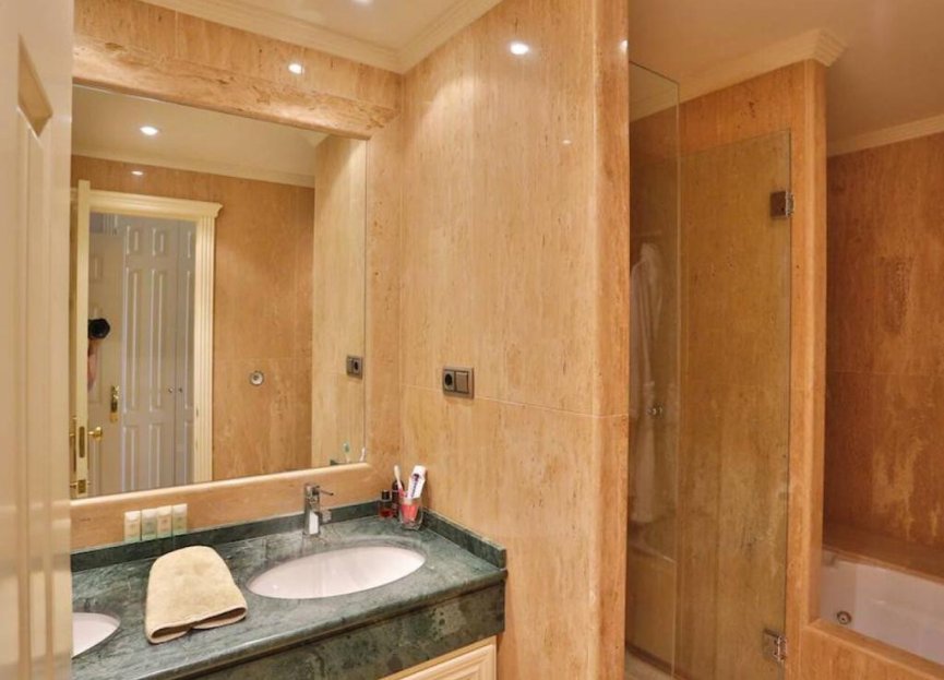 Resale - Ground floor apartment - Marbella - The Golden Mile