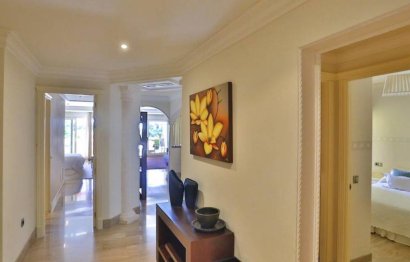 Resale - Ground floor apartment - Marbella - The Golden Mile