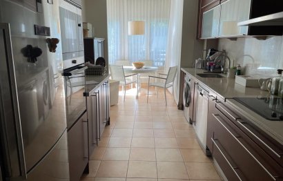Resale - Ground floor apartment - Marbella - The Golden Mile