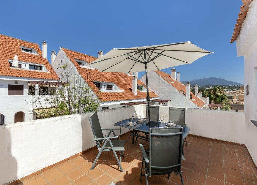 Resale - Apartment - Top Floor Apartment - Marbella - Nueva Andalucia