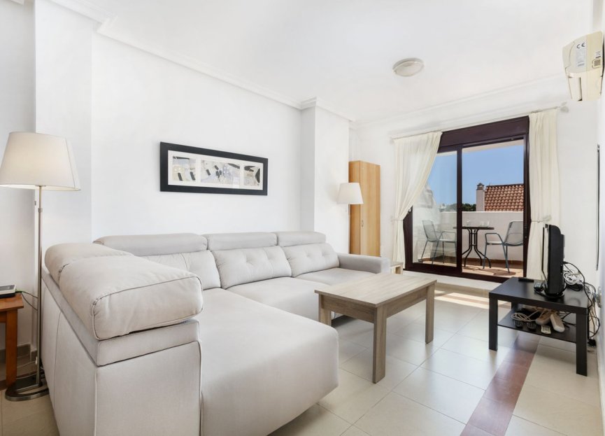 Resale - Apartment - Top Floor Apartment - Marbella - Nueva Andalucia