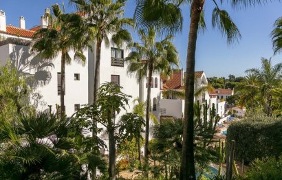 Resale - Apartment - Top Floor Apartment - Marbella - Nueva Andalucia
