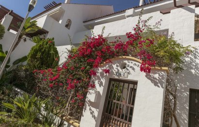 Resale - Apartment - Top Floor Apartment - Marbella - Nueva Andalucia