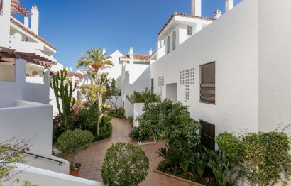 Resale - Apartment - Top Floor Apartment - Marbella - Nueva Andalucia