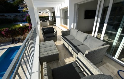 Reventa - House - Detached Villa - Benalmádena - Benalmadena Centro