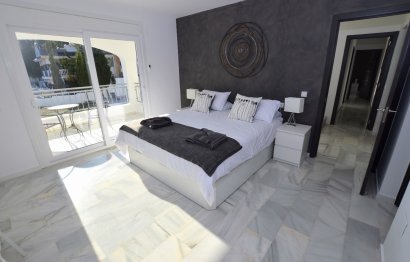 Reventa - House - Detached Villa - Benalmádena - Benalmadena Centro