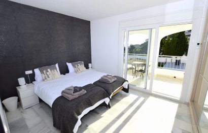 Reventa - House - Detached Villa - Benalmádena - Benalmadena Centro