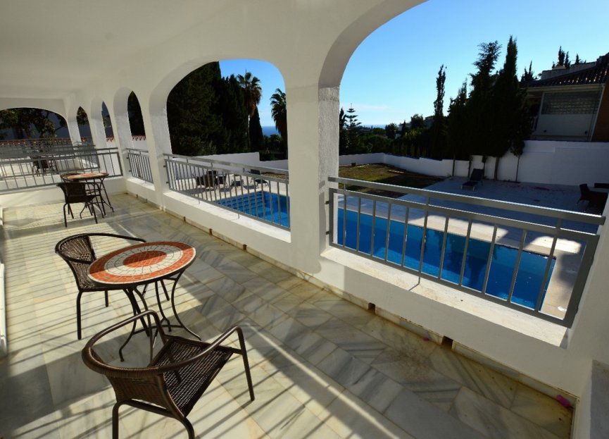 Reventa - House - Detached Villa - Benalmádena - Benalmadena Centro