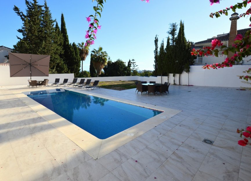 Reventa - House - Detached Villa - Benalmádena - Benalmadena Centro