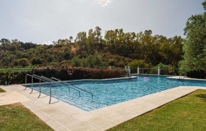 Resale - Apartment - Middle Floor Apartment - Benahavís - Benahavís Centro