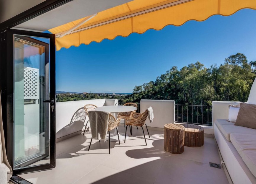 Resale - Apartment - Middle Floor Apartment - Benahavís - Benahavís Centro