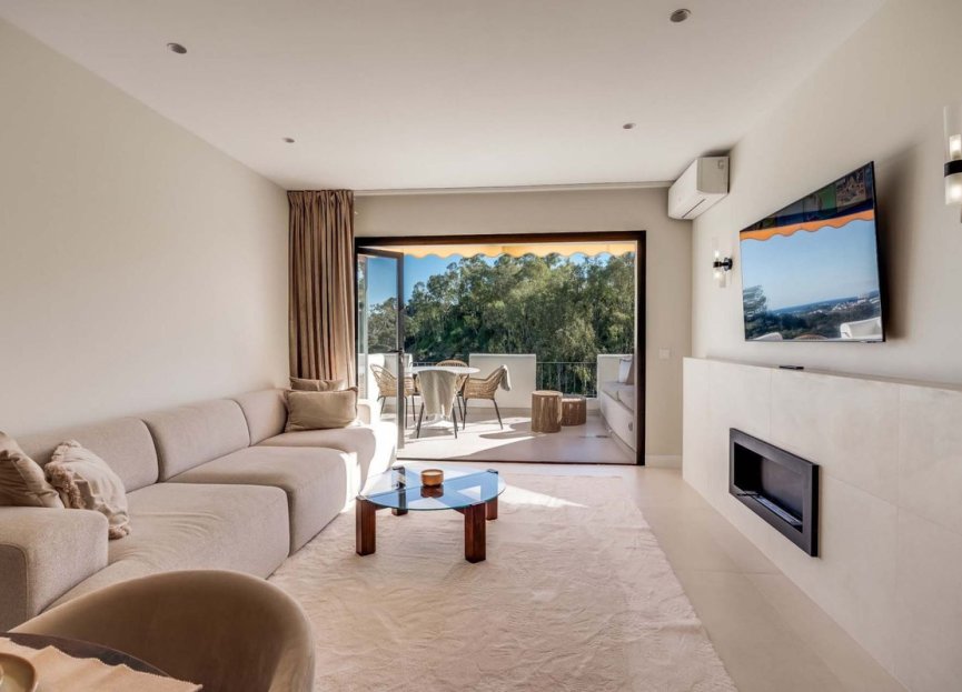 Resale - Apartment - Middle Floor Apartment - Benahavís - Benahavís Centro