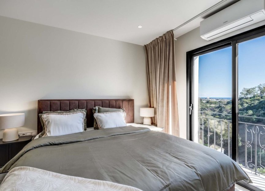 Resale - Apartment - Middle Floor Apartment - Benahavís - Benahavís Centro