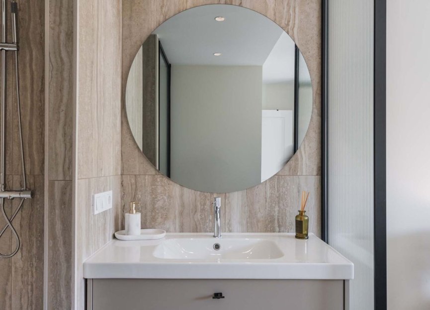 Resale - Apartment - Middle Floor Apartment - Benahavís - Benahavís Centro