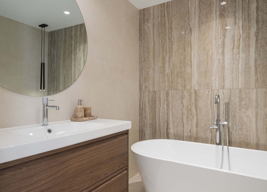 Resale - Apartment - Middle Floor Apartment - Benahavís - Benahavís Centro