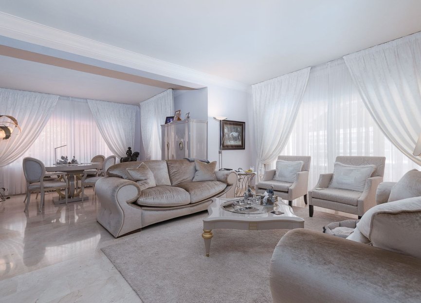 Resale - House - Detached Villa - Marbella - Marbella Centro