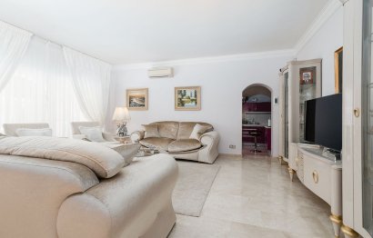 Resale - House - Detached Villa - Marbella - Marbella Centro