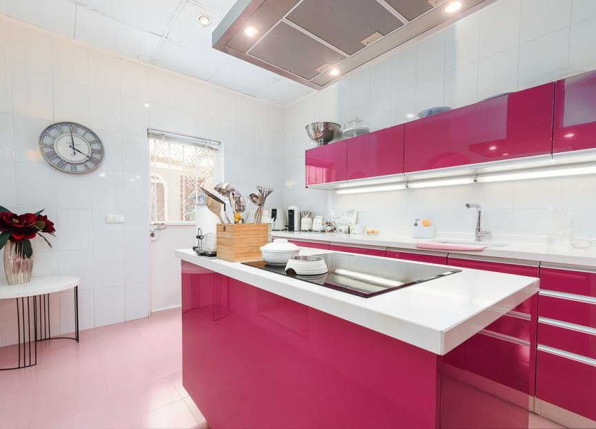 Resale - House - Detached Villa - Marbella - Marbella Centro