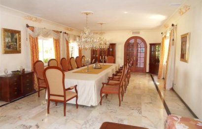 Resale - House - Detached Villa - Benahavís - La Quinta