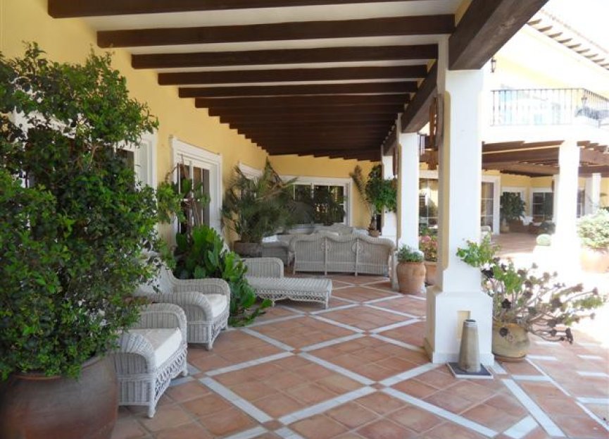 Resale - House - Detached Villa - Benahavís - La Quinta