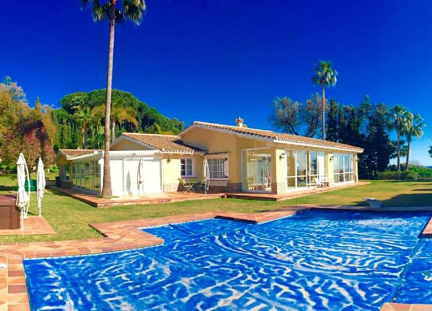 Resale - House - Detached Villa - Marbella - Elviria