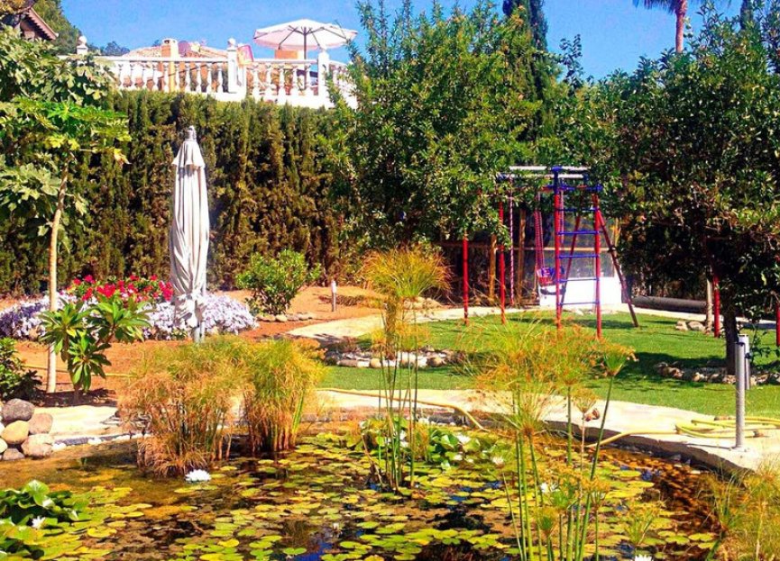 Resale - House - Detached Villa - Marbella - Elviria