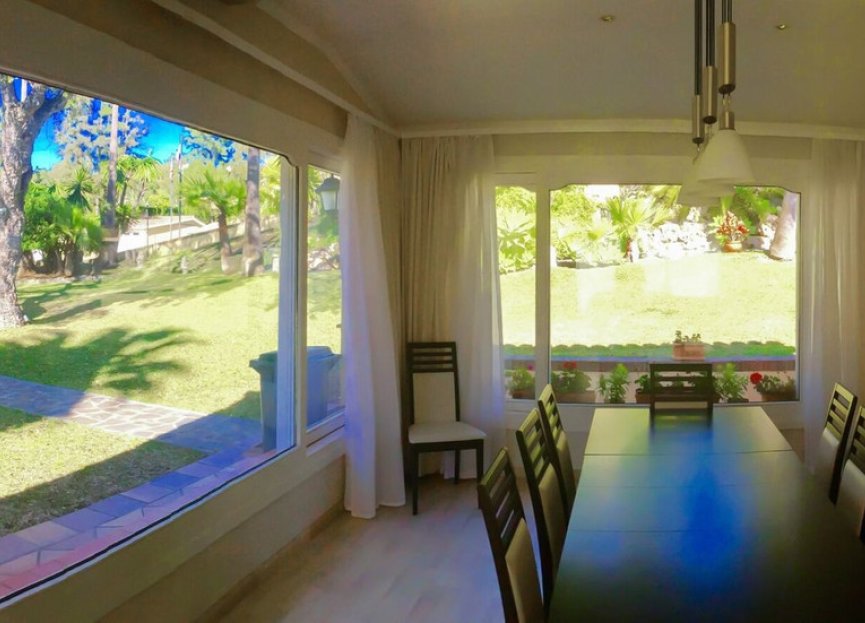 Resale - House - Detached Villa - Marbella - Elviria