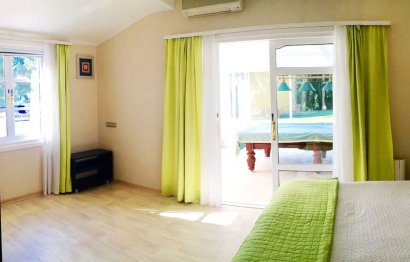 Resale - House - Detached Villa - Marbella - Elviria