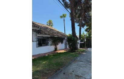 Resale - Apartment - Top Floor Apartment - Marbella - Nueva Andalucia