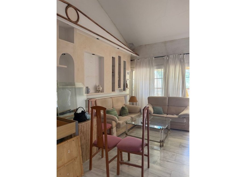 Resale - Apartment - Top Floor Apartment - Marbella - Nueva Andalucia