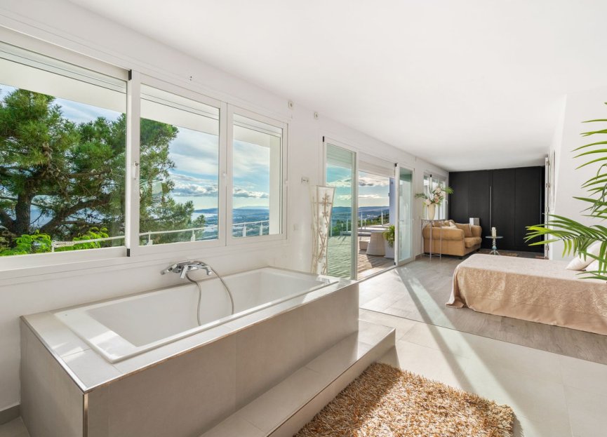 Reventa - House - Detached Villa - Estepona - Estepona Centro