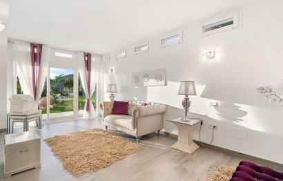 Reventa - House - Detached Villa - Estepona - Estepona Centro