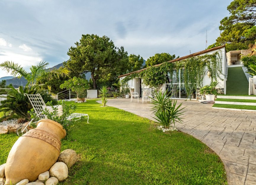 Reventa - House - Detached Villa - Estepona - Estepona Centro