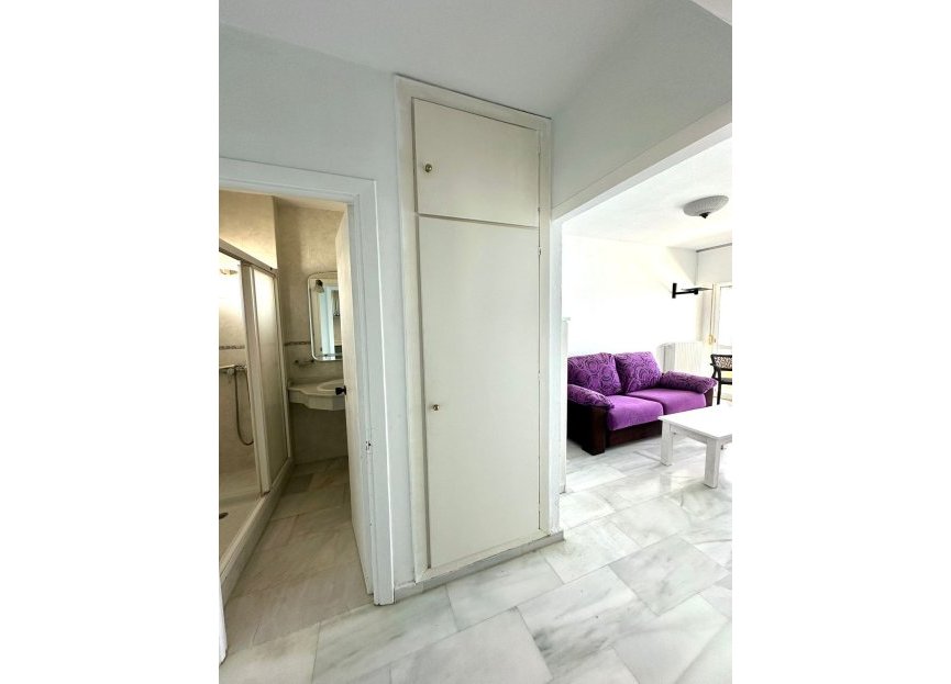 Resale - Apartment - Top Floor Studio - Marbella - Marbella Centro