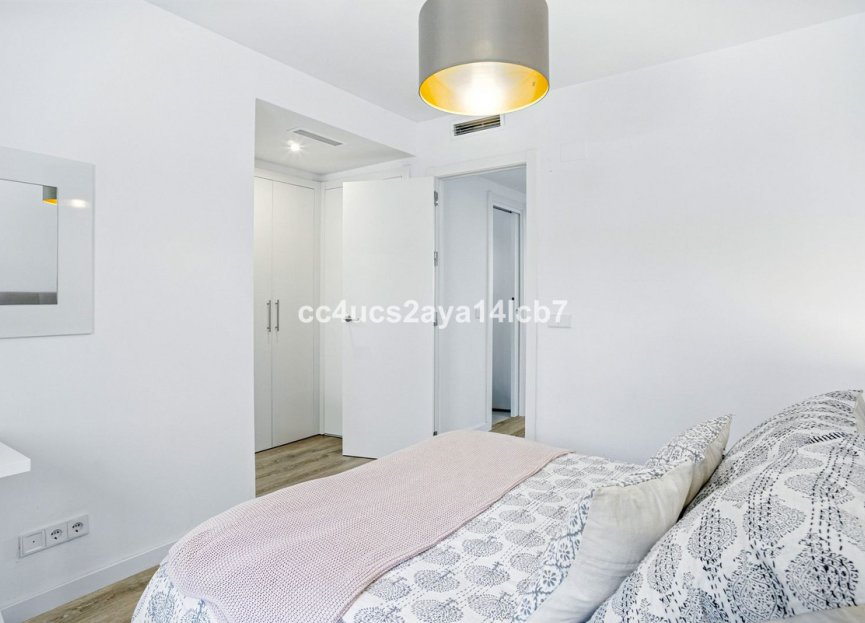 Reventa - Ground floor apartment - Estepona - Estepona Centro