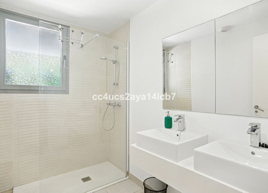 Reventa - Ground floor apartment - Estepona - Estepona Centro