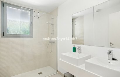 Reventa - Ground floor apartment - Estepona - Estepona Centro