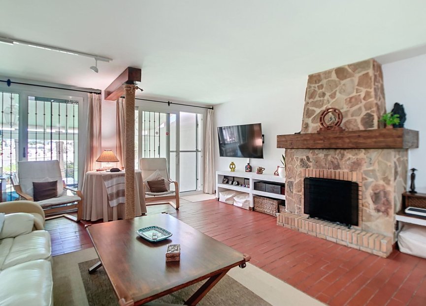 Resale - House - Semi-Detached House - Benalmádena - Arroyo de la Miel