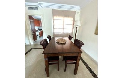 Resale - Apartment - Middle Floor Apartment - Marbella - Puerto Banús