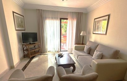 Resale - Apartment - Middle Floor Apartment - Marbella - Puerto Banús